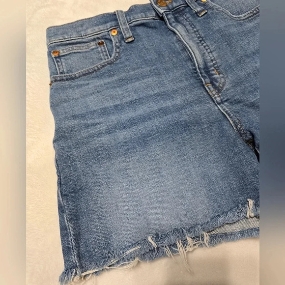 Madewell High Rise Denim Shorts, Raw Hem, Medium Blue Wash, Size 27, EUC! - Picture 4 of 10